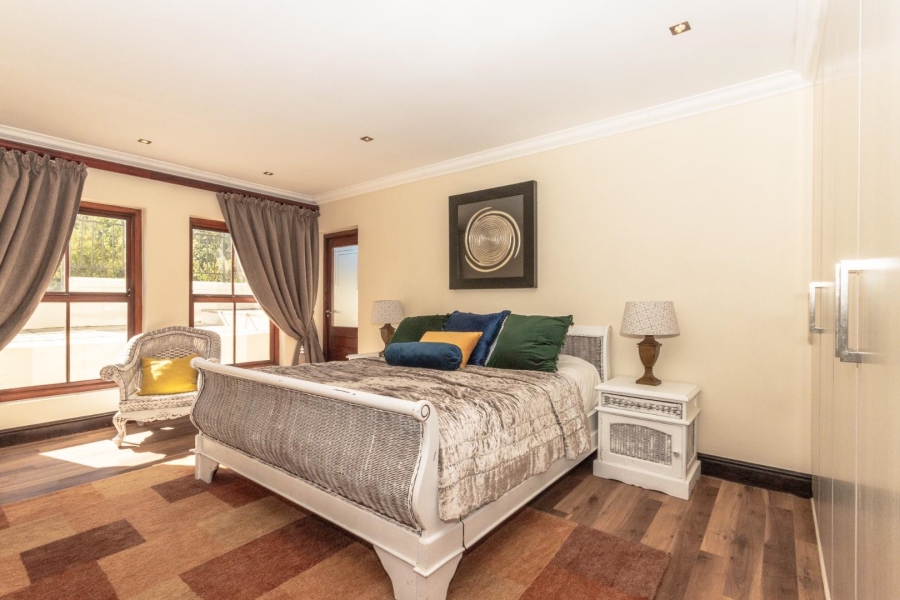 5 Bedroom Property for Sale in Atlantic Beach Golf Estate Western Cape